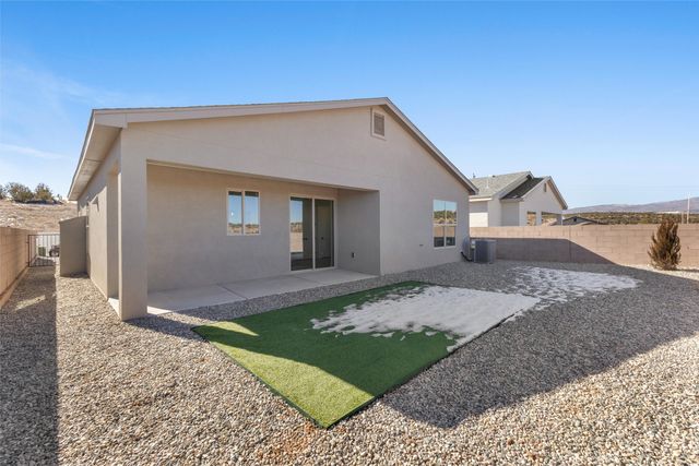 73 Cadena Loop, Los Alamos, NM 87547