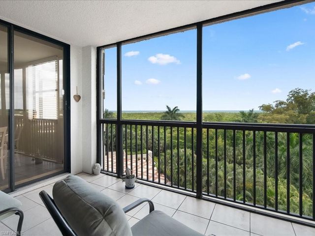 6075 Pelican Bay BLVD 506, Naples, FL 34108