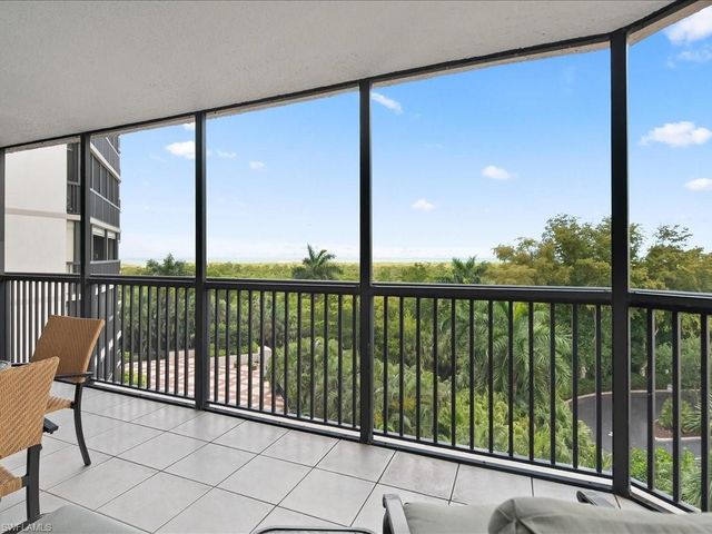 6075 Pelican Bay BLVD 506, Naples, FL 34108