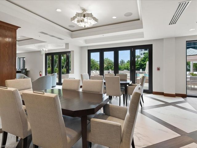 6075 Pelican Bay BLVD 506, Naples, FL 34108