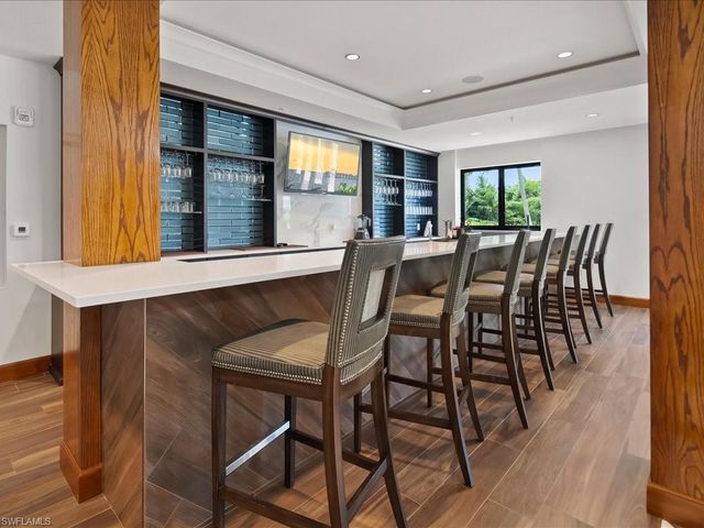 6075 Pelican Bay BLVD 506, Naples, FL 34108