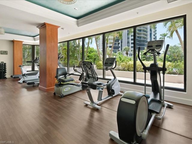 6075 Pelican Bay BLVD 506, Naples, FL 34108