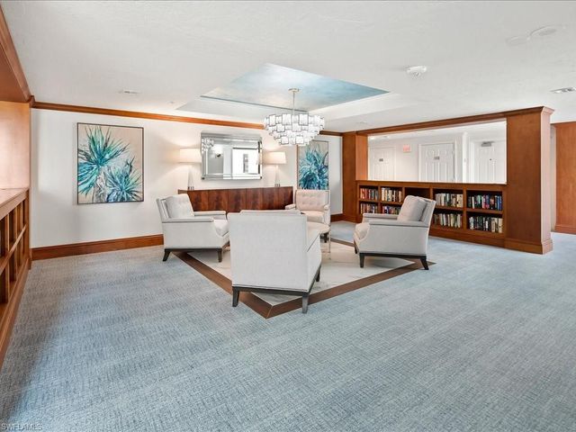 6075 Pelican Bay BLVD 506, Naples, FL 34108