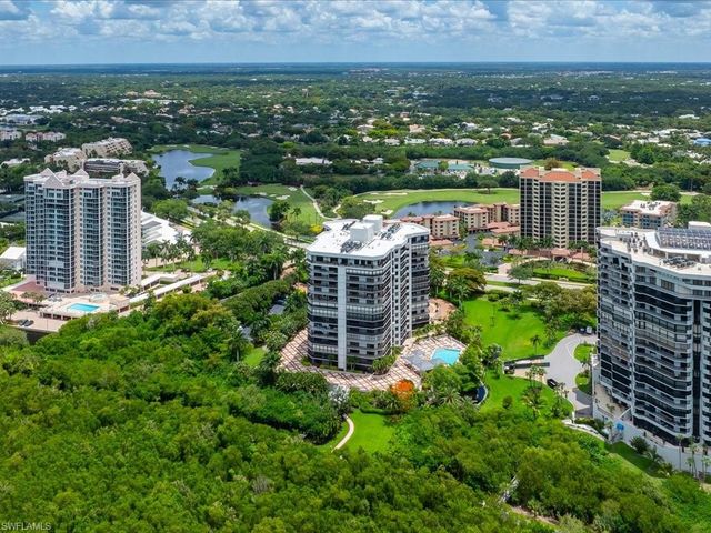 6075 Pelican Bay BLVD 506, Naples, FL 34108