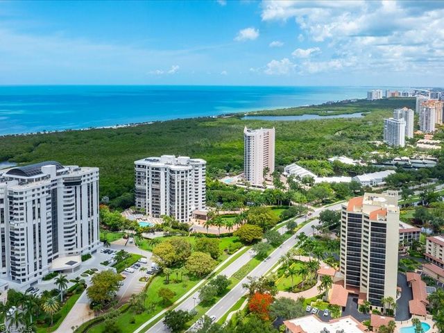 6075 Pelican Bay BLVD 506, Naples, FL 34108