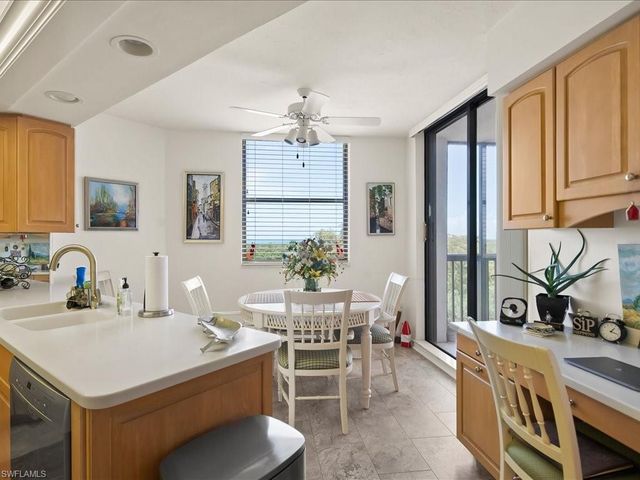 6075 Pelican Bay BLVD 506, Naples, FL 34108