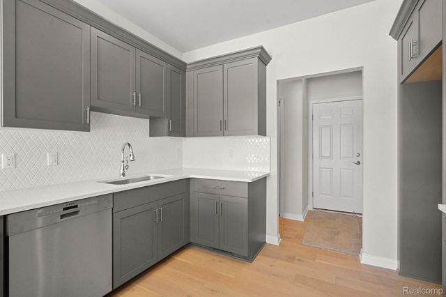 9046 RHYAN Road, White Lake Charter Township, MI 48386