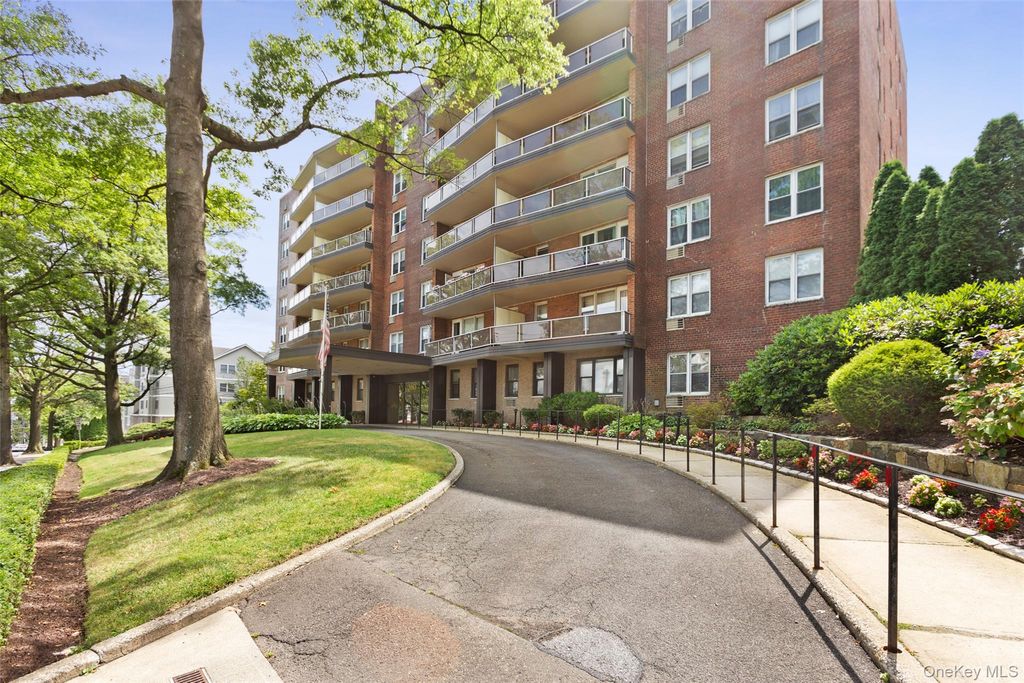 360 Westchester Avenue 223, Port Chester, NY 10573