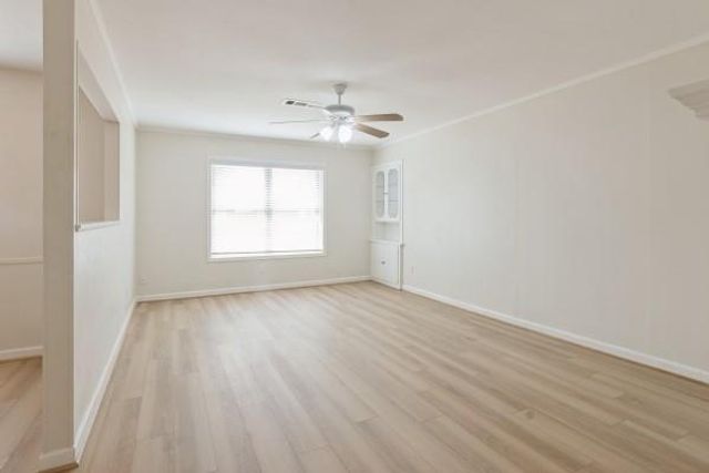 407 Holly Lane, Conroe, TX 77304