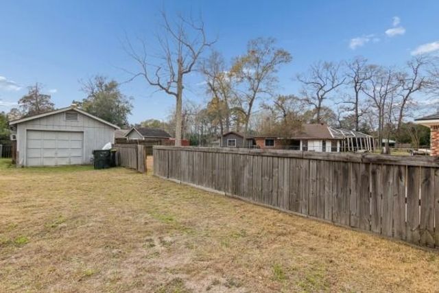 407 Holly Lane, Conroe, TX 77304