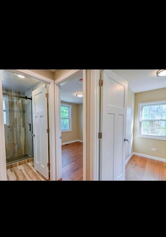 1678 Farwell Avenue, Des Plaines, IL 60018