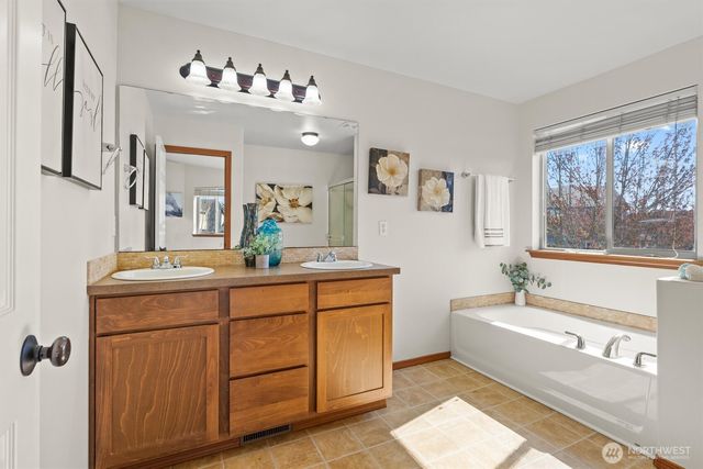 11506 188th Street E, Puyallup, WA 98374