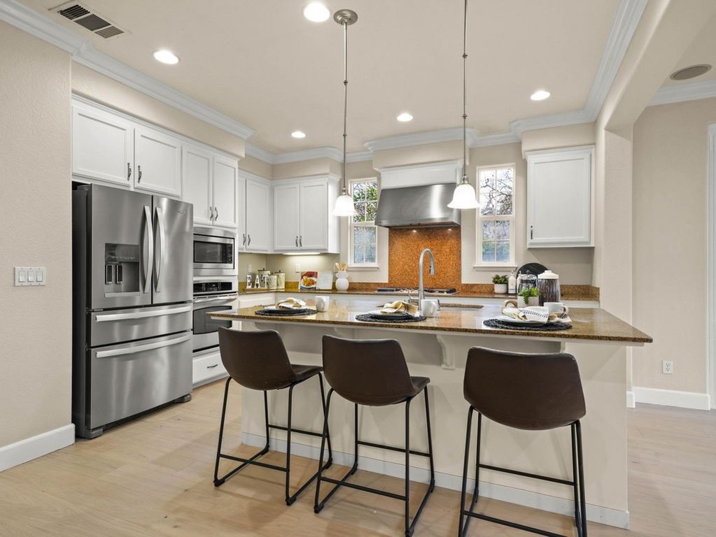 Image 10 of property listing at 2705 2705 Salisbury Way, San Ramon, CA 94582