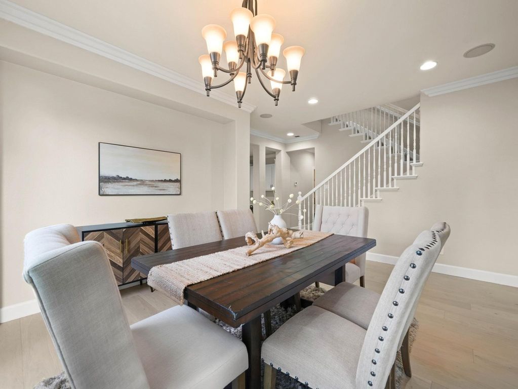 Image 9 of property listing at 2705 2705 Salisbury Way, San Ramon, CA 94582