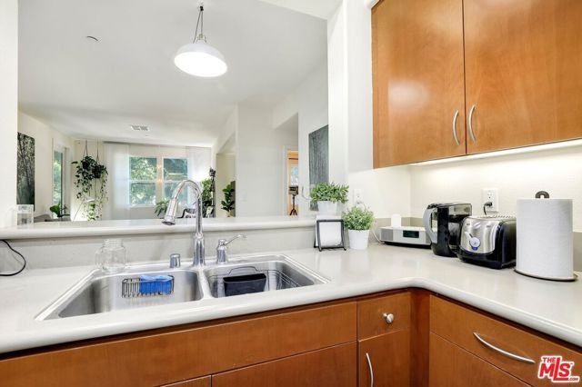 7100 Playa Vista Drive 216, Los Angeles, CA 90094