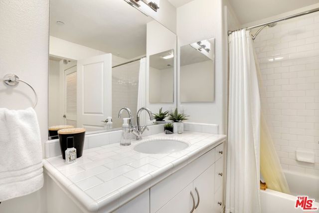 7100 Playa Vista Drive 216, Los Angeles, CA 90094