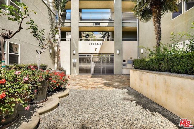 7100 Playa Vista Drive 216, Los Angeles, CA 90094