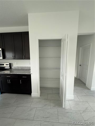 2885 W Redgate Drive, Dunnellon, FL 34433