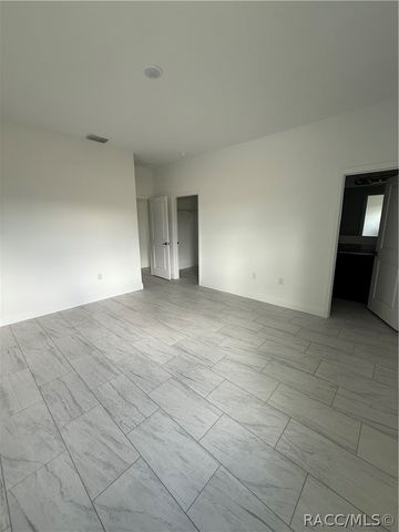 2885 W Redgate Drive, Dunnellon, FL 34433