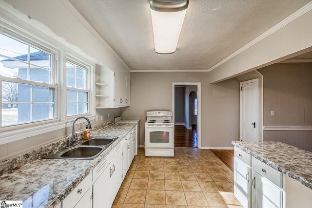 2502 Whitehall Avenue, Anderson, SC 29621
