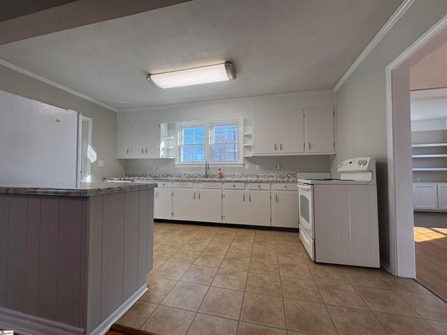 2502 Whitehall Avenue, Anderson, SC 29621