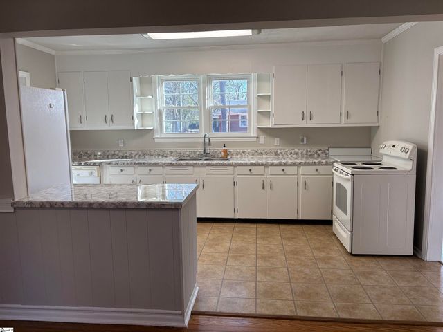 2502 Whitehall Avenue, Anderson, SC 29621