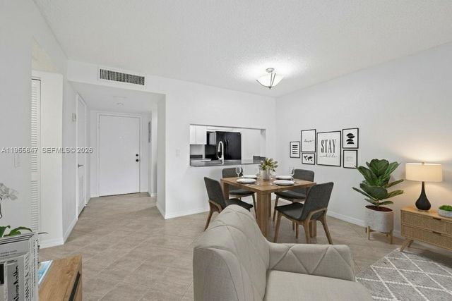 10001 W Atlantic Blvd 218, Coral Springs, FL 33071