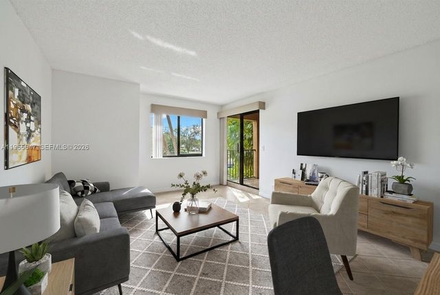 10001 W Atlantic Blvd 218, Coral Springs, FL 33071