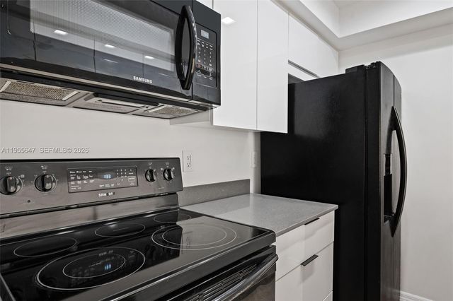 10001 W Atlantic Blvd 218, Coral Springs, FL 33071