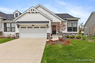 2117 Flowering Drive, Jamestown Twp, MI 49426