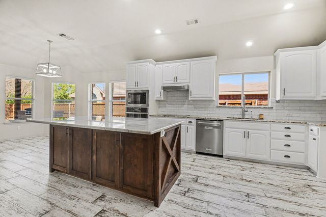 3600 Gallop Court, Flower Mound, TX 75028