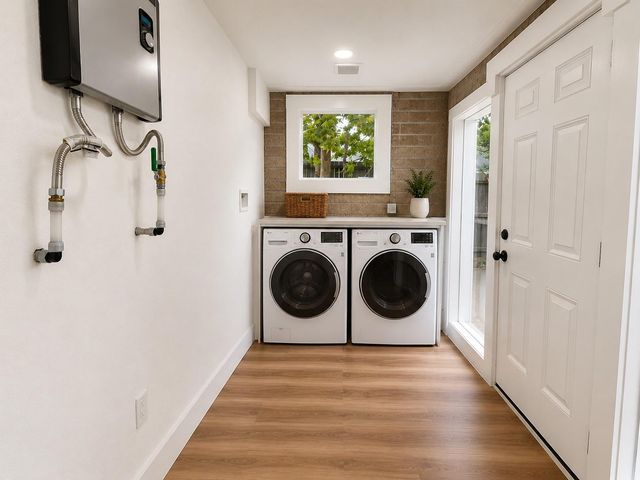 122 N Holland Street, Bellville, TX 77418