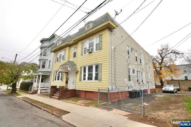 388-392 Chadwick Avenue, Newark, NJ 07112