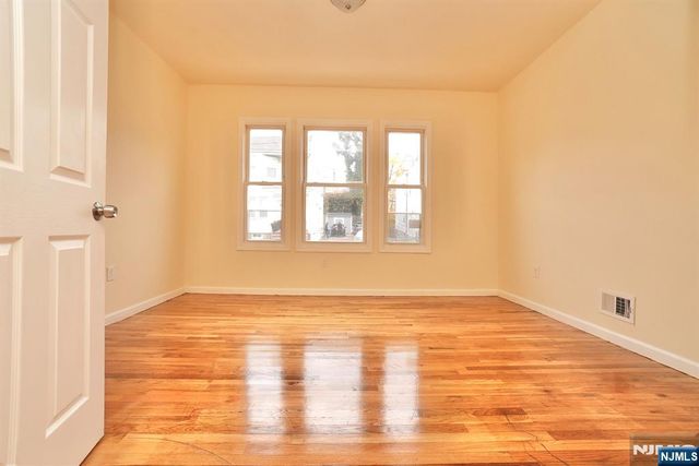 388-392 Chadwick Avenue, Newark, NJ 07112