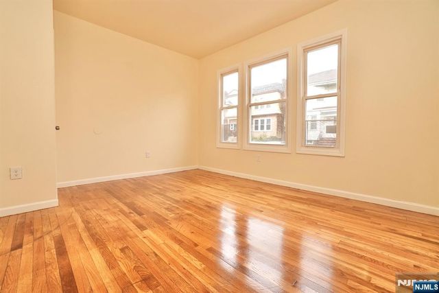 388-392 Chadwick Avenue, Newark, NJ 07112