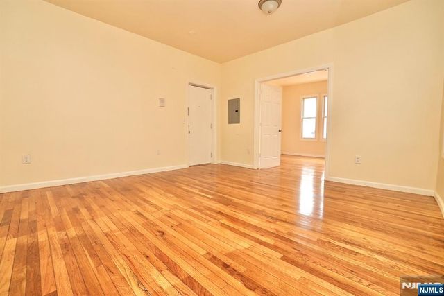 388-392 Chadwick Avenue, Newark, NJ 07112