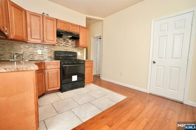 388-392 Chadwick Avenue, Newark, NJ 07112