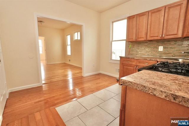 388-392 Chadwick Avenue, Newark, NJ 07112