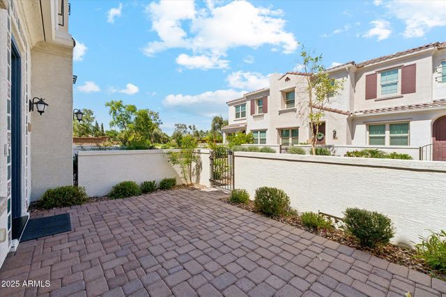 4077 S SABRINA Drive 30, Chandler, AZ 85248