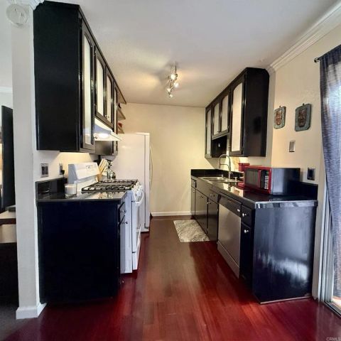 9719 Wintergardens Blvd., Lakeside, CA 92040