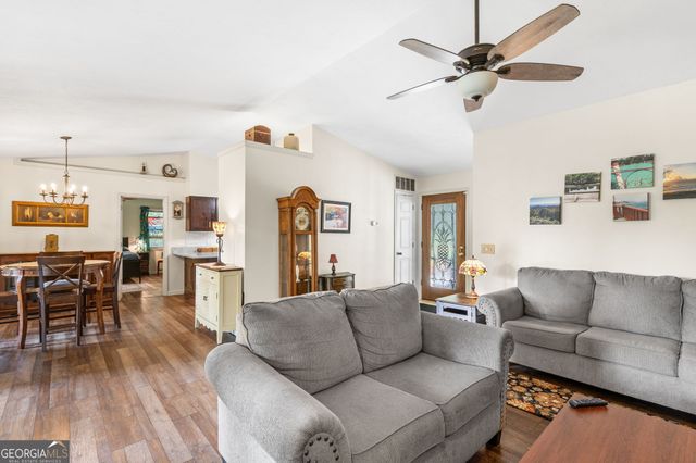 5147 summerwood Lane, Young Harris, GA 30582