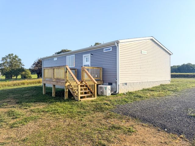 1159 Nimm Road, Red Boiling Springs, TN 37150