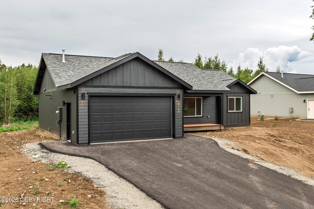 L18 B1 N Endless Circle, Palmer, AK 99645