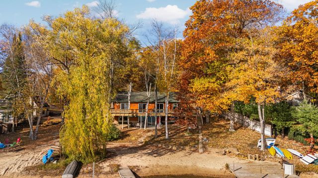 376 Highview Road, East Bay Twp, MI 49696