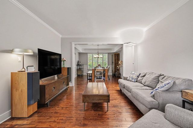3089 N Foxridge Court, Ann Arbor, MI 48105