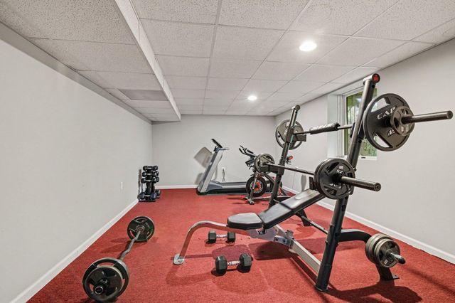 3089 N Foxridge Court, Ann Arbor, MI 48105