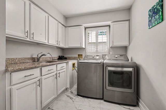 3089 N Foxridge Court, Ann Arbor, MI 48105
