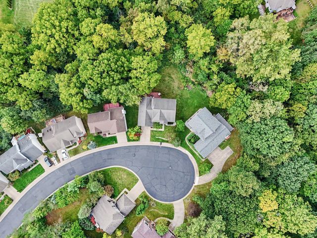 3089 N Foxridge Court, Ann Arbor, MI 48105