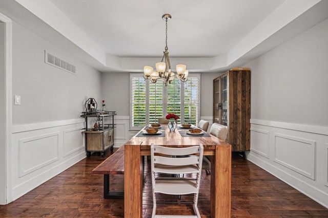 3089 N Foxridge Court, Ann Arbor, MI 48105