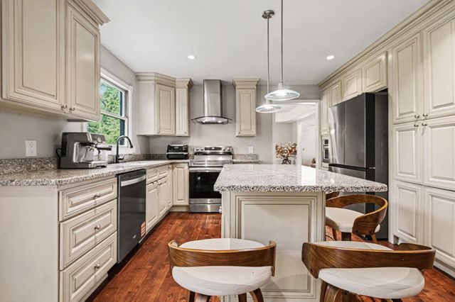 3089 N Foxridge Court, Ann Arbor, MI 48105